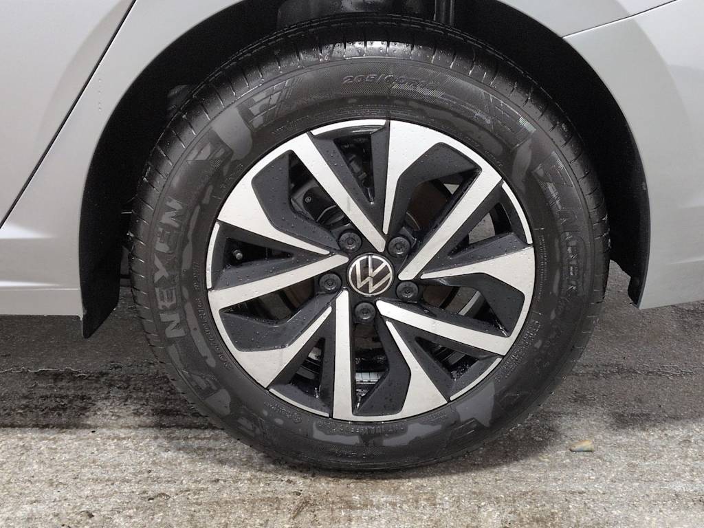 Thumbnail: 2026 Volkswagen Jetta - 8
