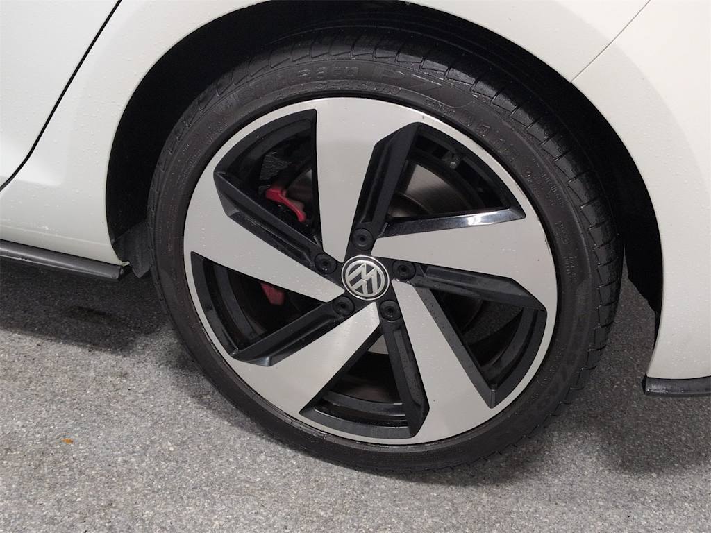 Thumbnail: 2020 Volkswagen Golf - 7