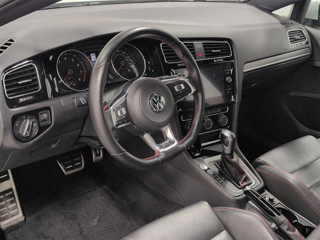 Thumbnail: 2020 Volkswagen Golf - 2