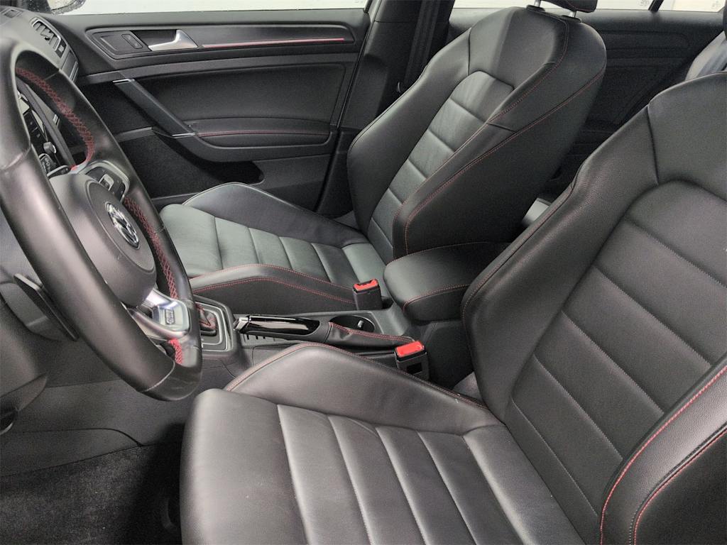 Thumbnail: 2020 Volkswagen Golf - 10