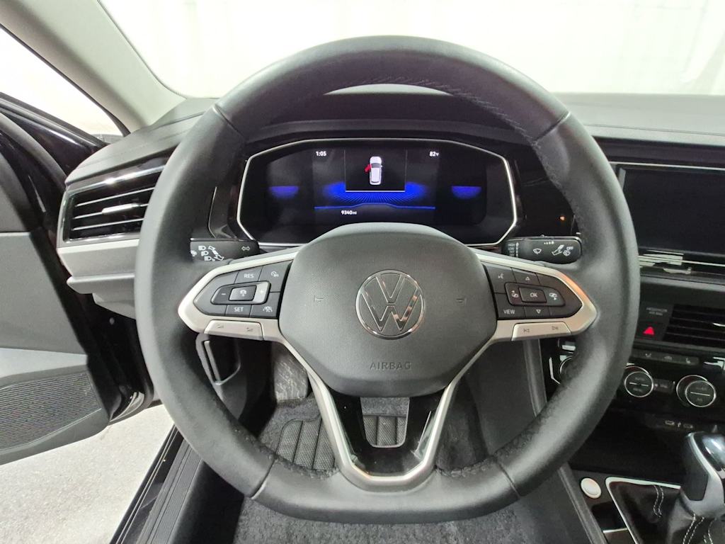 Thumbnail: 2024 Volkswagen Jetta - 14