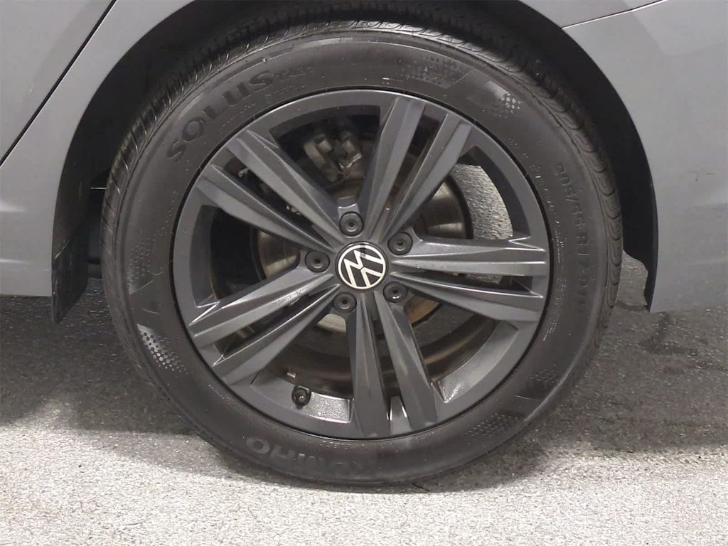 Thumbnail: 2024 Volkswagen Jetta - 8