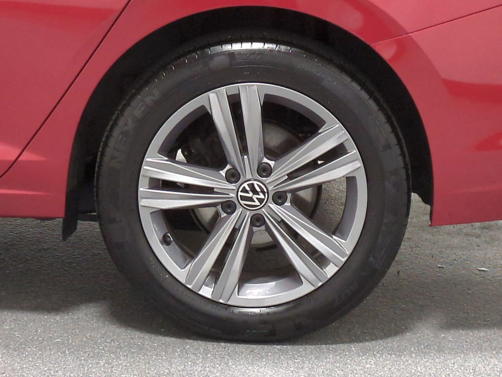 Thumbnail: 2023 Volkswagen Jetta - 8