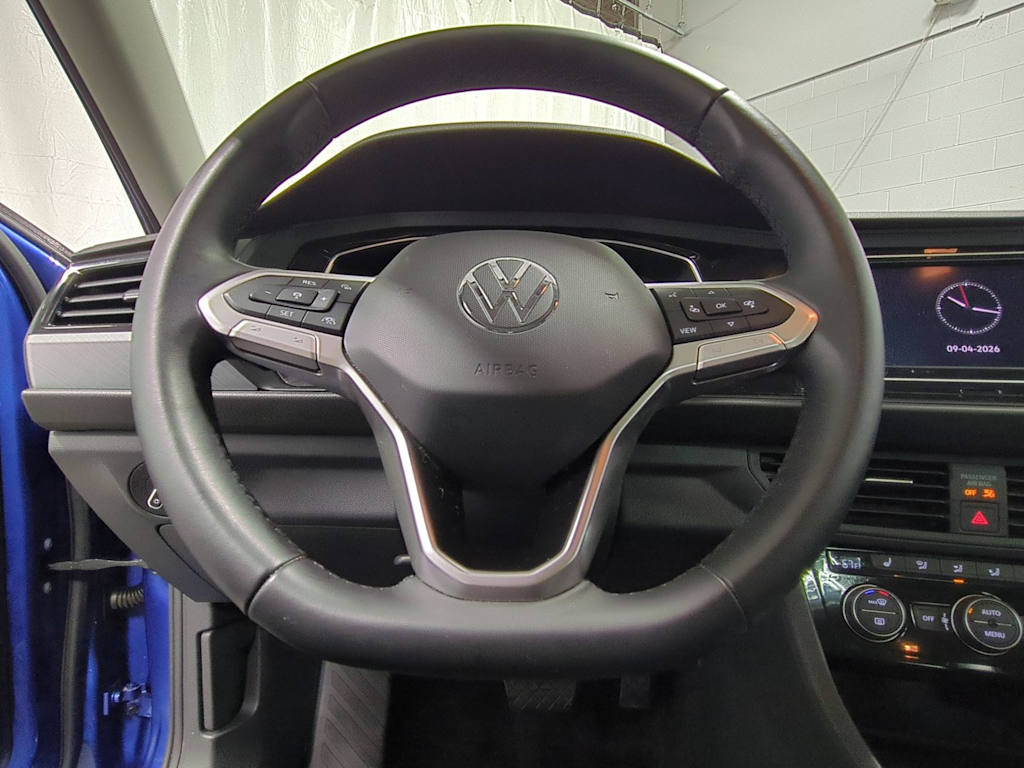 Thumbnail: 2023 Volkswagen Jetta - 14