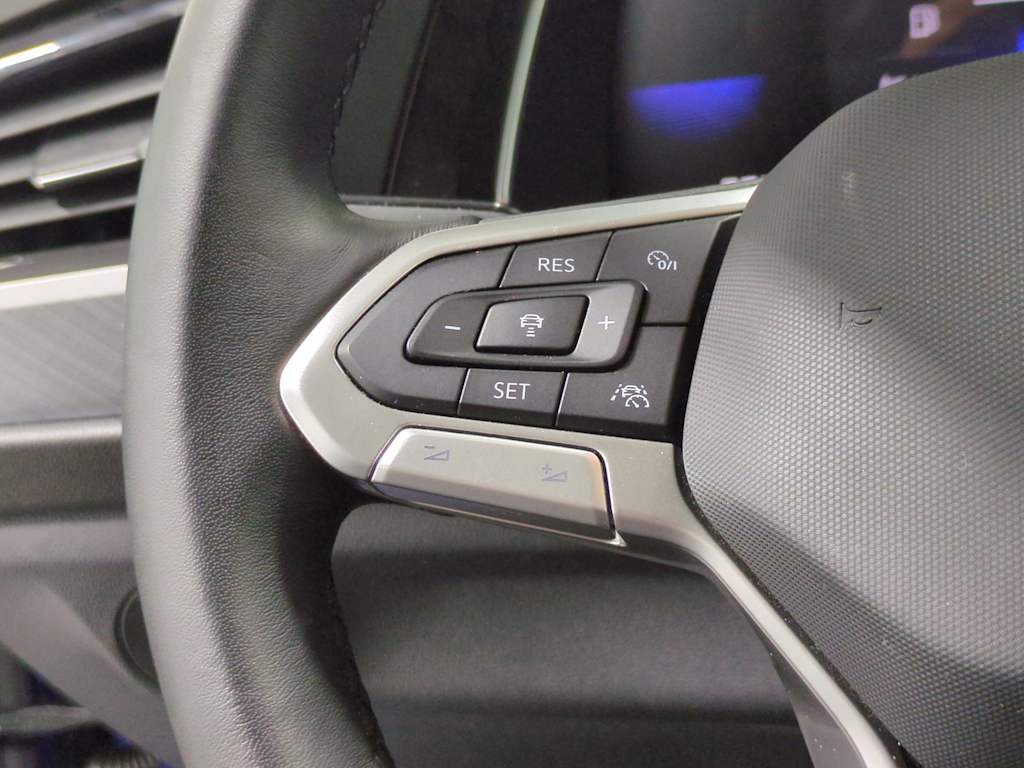 Thumbnail: 2023 Volkswagen Jetta - 29