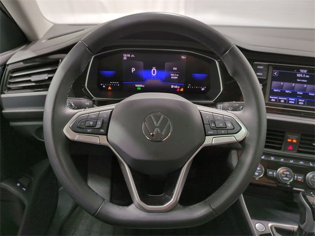 2024 Volkswagen Jetta SE 13