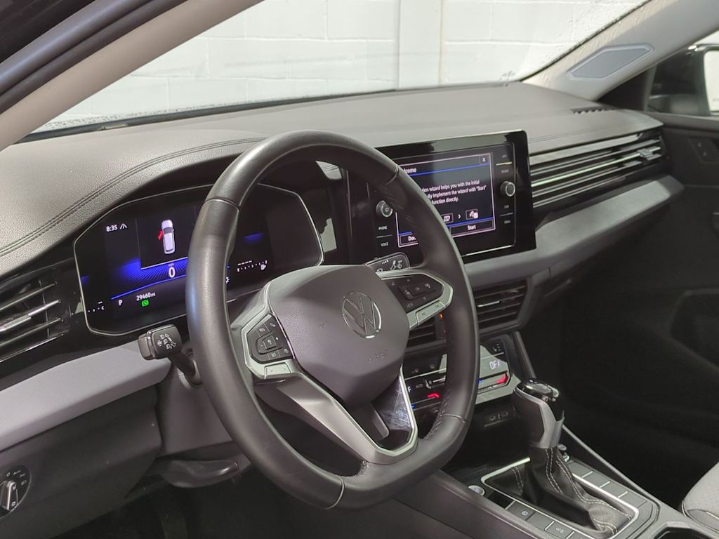 Thumbnail: 2025 Volkswagen Jetta - 2