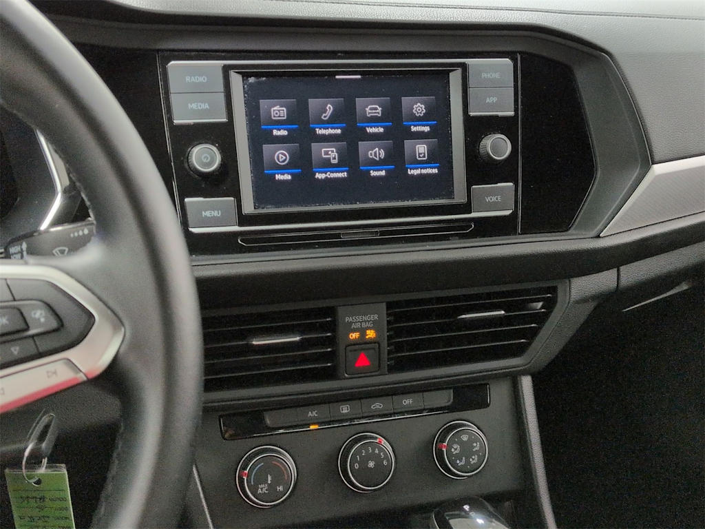 Thumbnail: 2022 Volkswagen Jetta - 15