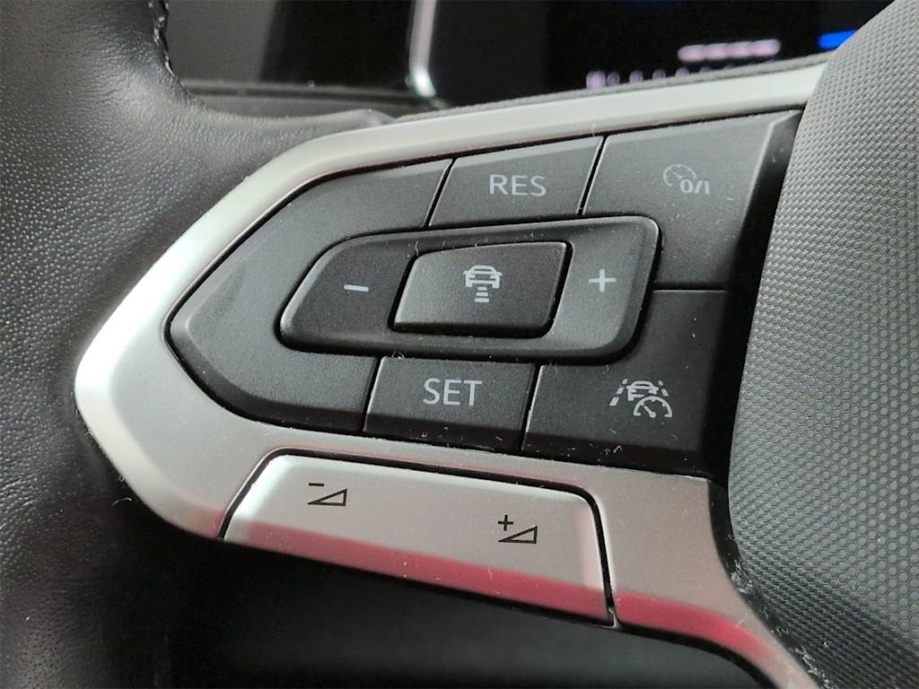 Thumbnail: 2022 Volkswagen Jetta - 31