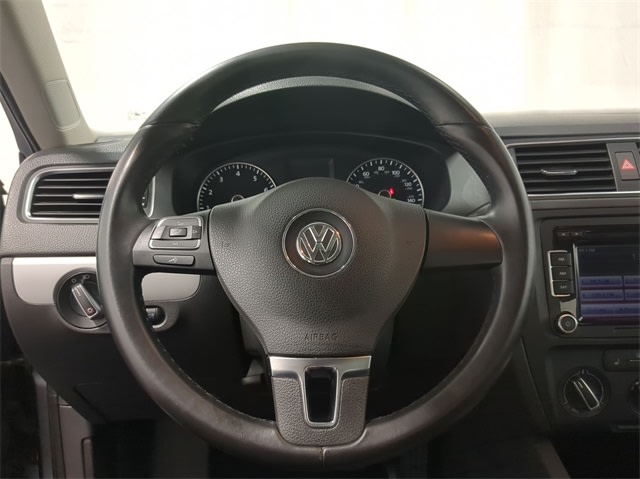 2014 Volkswagen Jetta SE 12