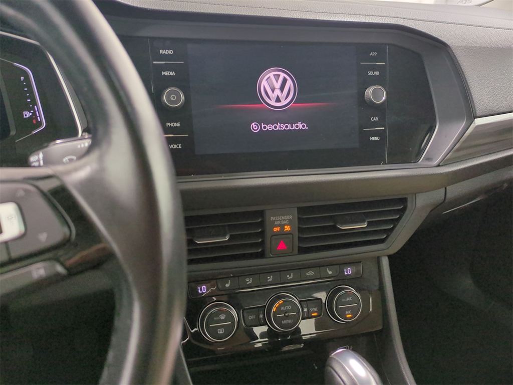 Thumbnail: 2019 Volkswagen Jetta - 14