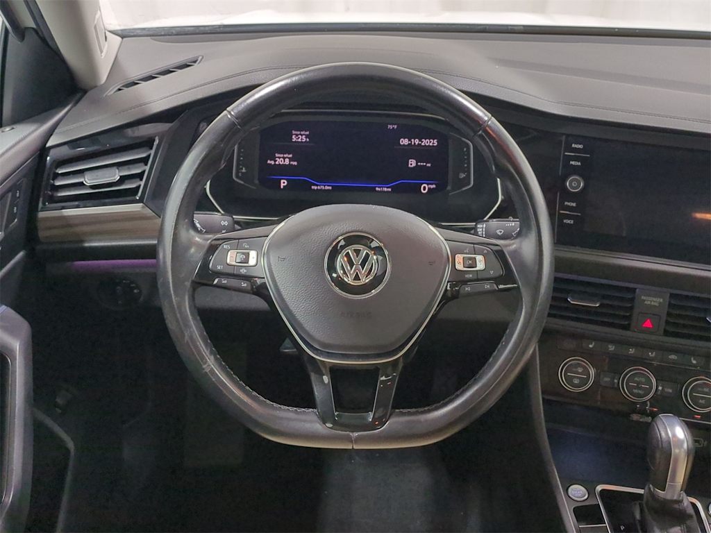 Thumbnail: 2019 Volkswagen Jetta - 13