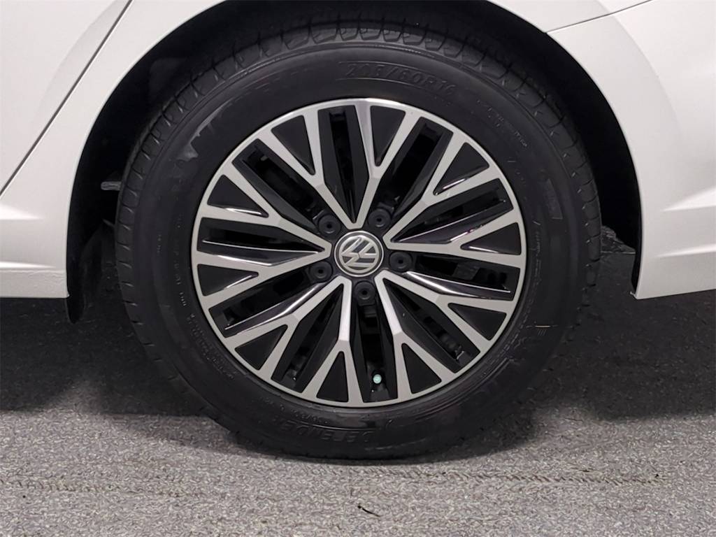 Thumbnail: 2019 Volkswagen Jetta - 8