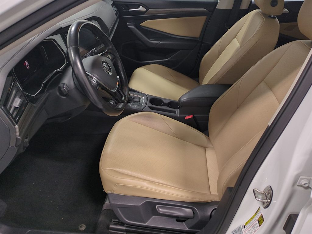 Thumbnail: 2019 Volkswagen Jetta - 10