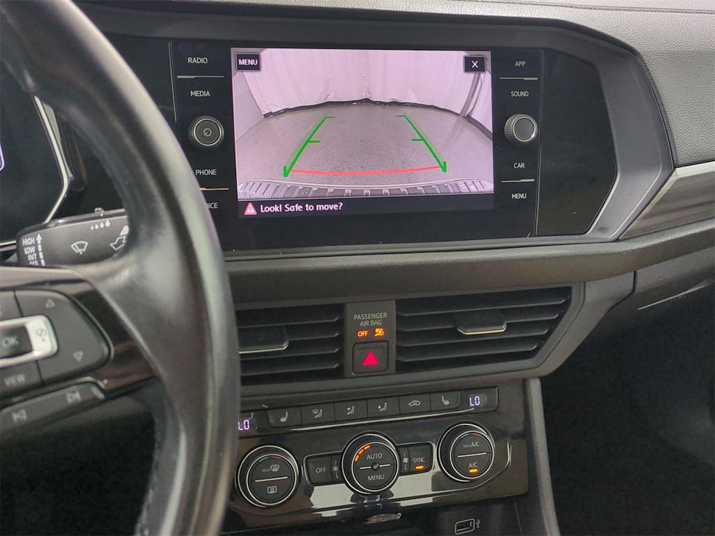 Thumbnail: 2019 Volkswagen Jetta - 32