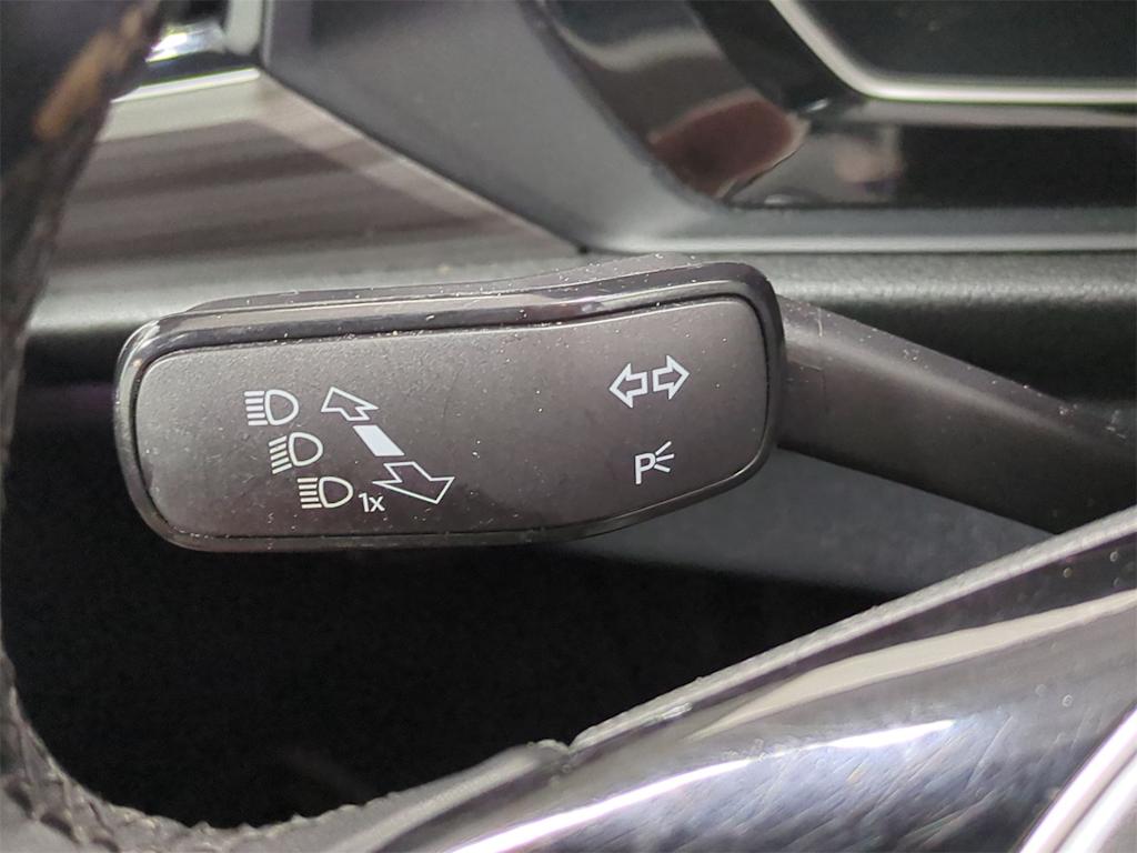 Thumbnail: 2019 Volkswagen Jetta - 30