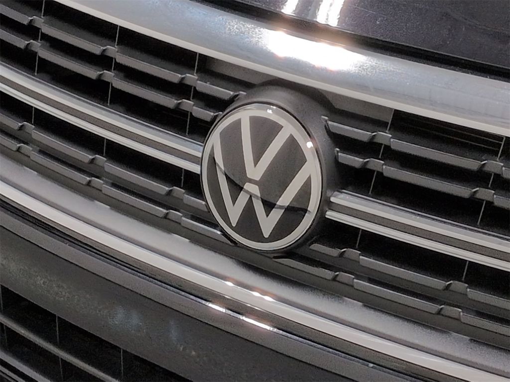 Thumbnail: 2023 Volkswagen Jetta - 6