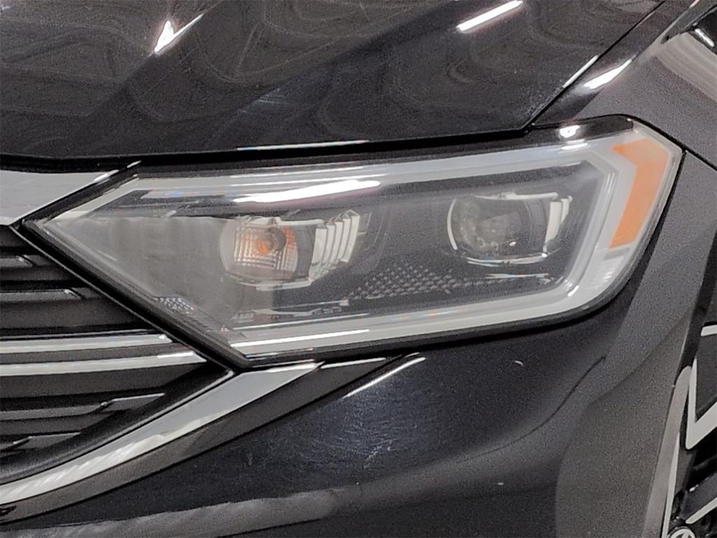 Thumbnail: 2023 Volkswagen Jetta - 25