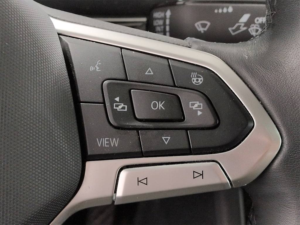 Thumbnail: 2023 Volkswagen Jetta - 33