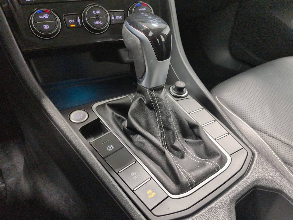 Thumbnail: 2024 Volkswagen Jetta - 16