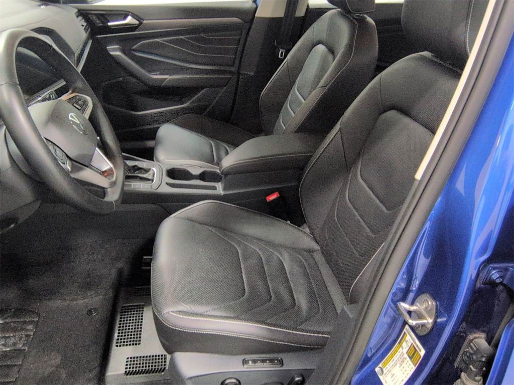 Thumbnail: 2024 Volkswagen Jetta - 11