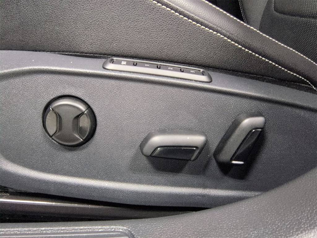 Thumbnail: 2024 Volkswagen Jetta - 27