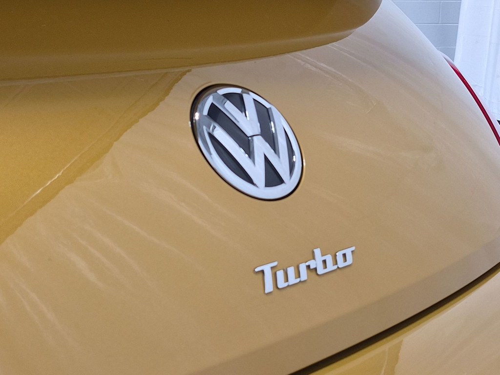 Thumbnail: 2017 Volkswagen Beetle - 7