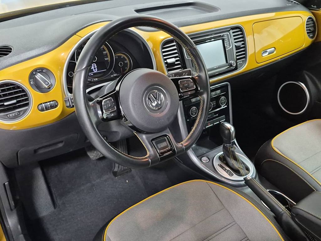 Thumbnail: 2017 Volkswagen Beetle - 2