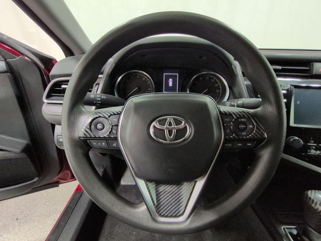 Thumbnail: 2019 Toyota Camry - 14
