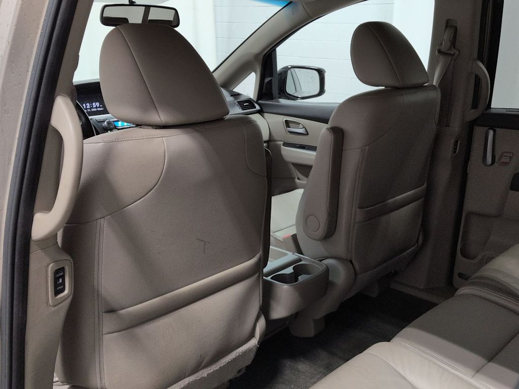 Thumbnail: 2013 Honda Odyssey - 12