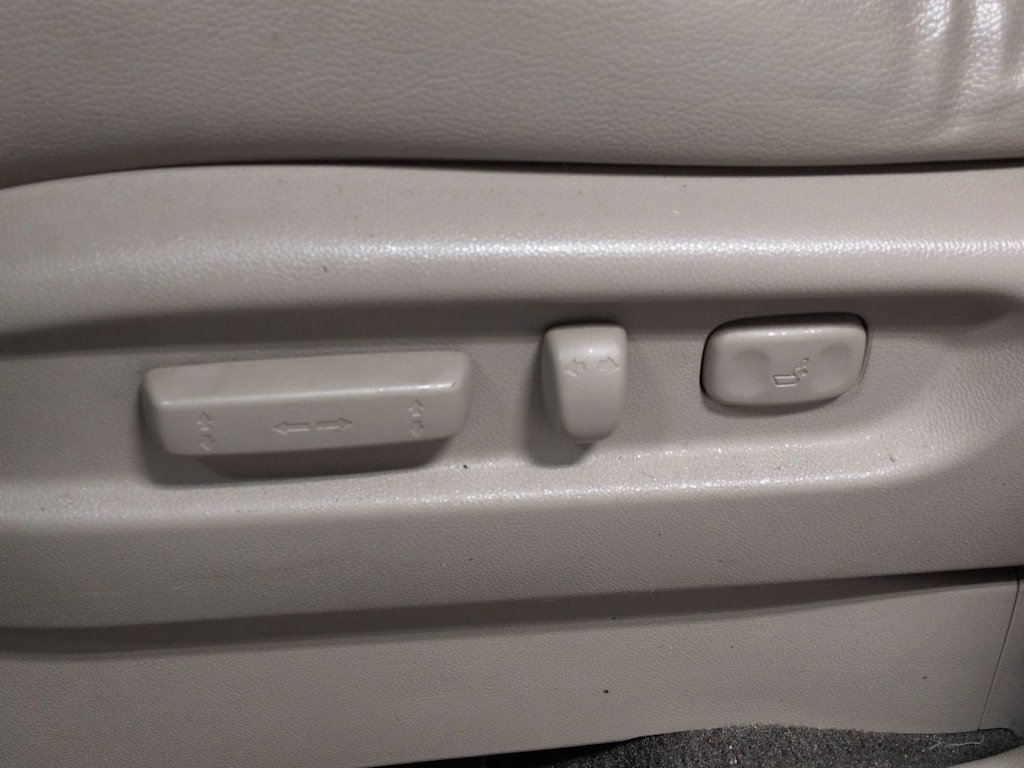 Thumbnail: 2013 Honda Odyssey - 27