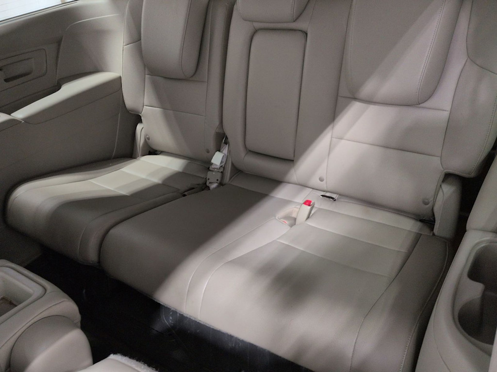 Thumbnail: 2013 Honda Odyssey - 38