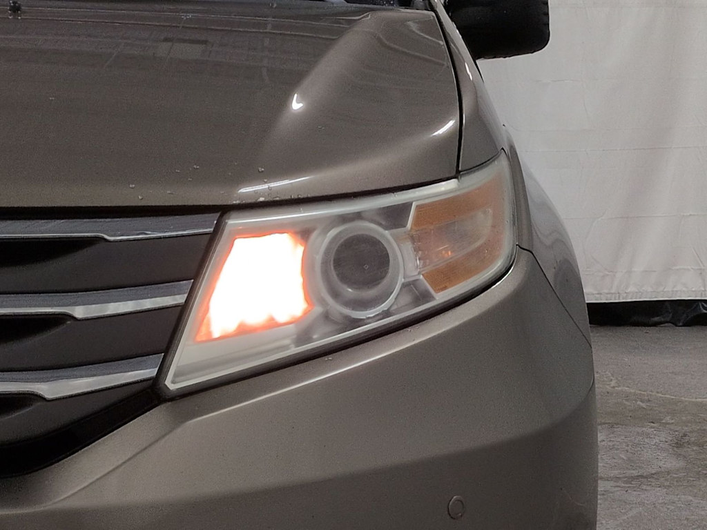 Thumbnail: 2013 Honda Odyssey - 24