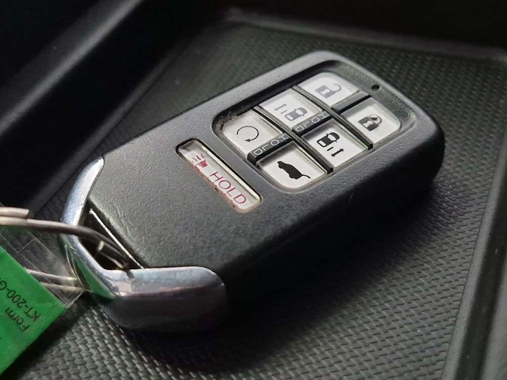 Thumbnail: 2019 Honda Odyssey - 18