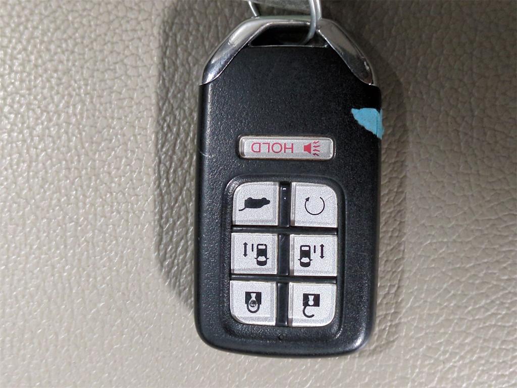 Thumbnail: 2018 Honda Odyssey - 17