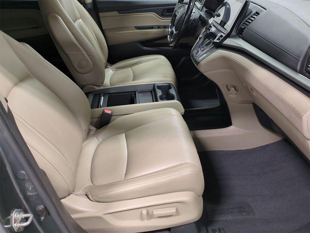 Thumbnail: 2018 Honda Odyssey - 11