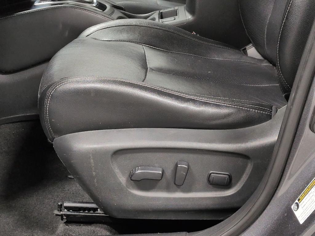 Thumbnail: 2019 Nissan Rogue - 26