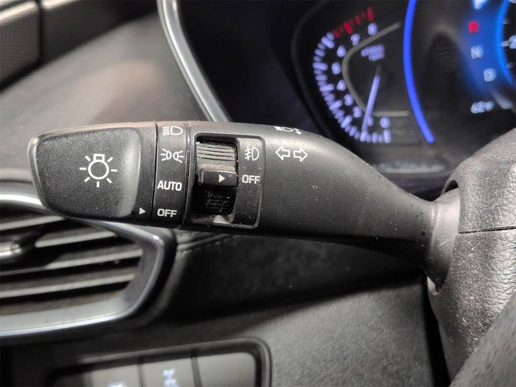 Thumbnail: 2019 Hyundai Santa Fe - 15