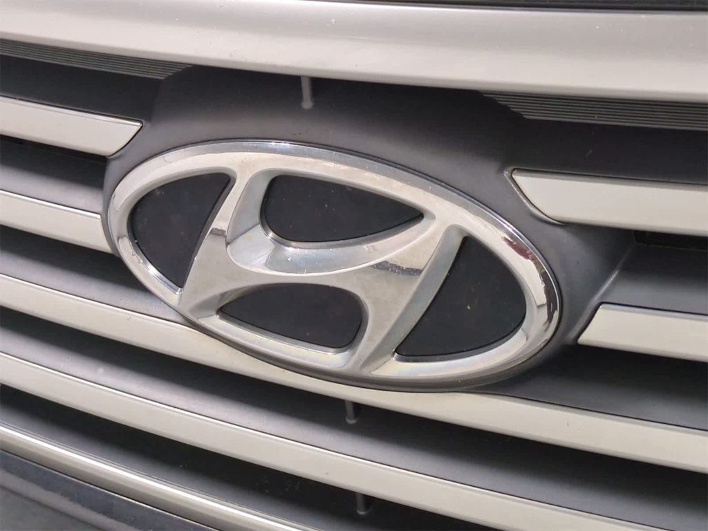 Thumbnail: 2015 Hyundai Sonata - 24