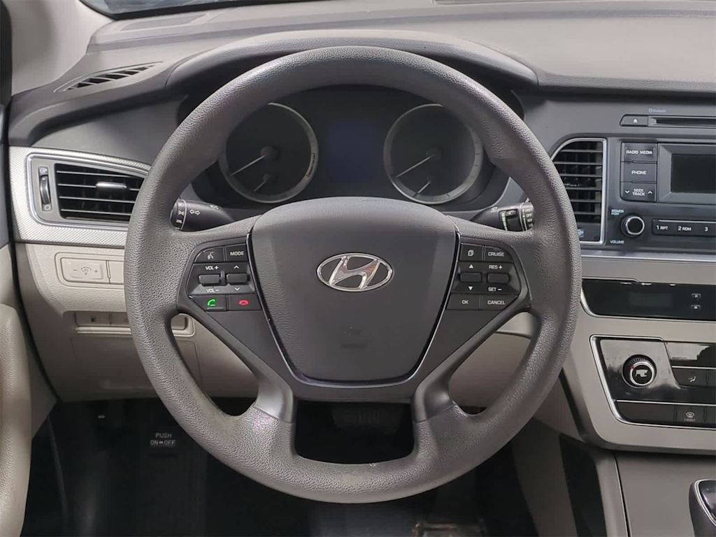 Thumbnail: 2015 Hyundai Sonata - 13