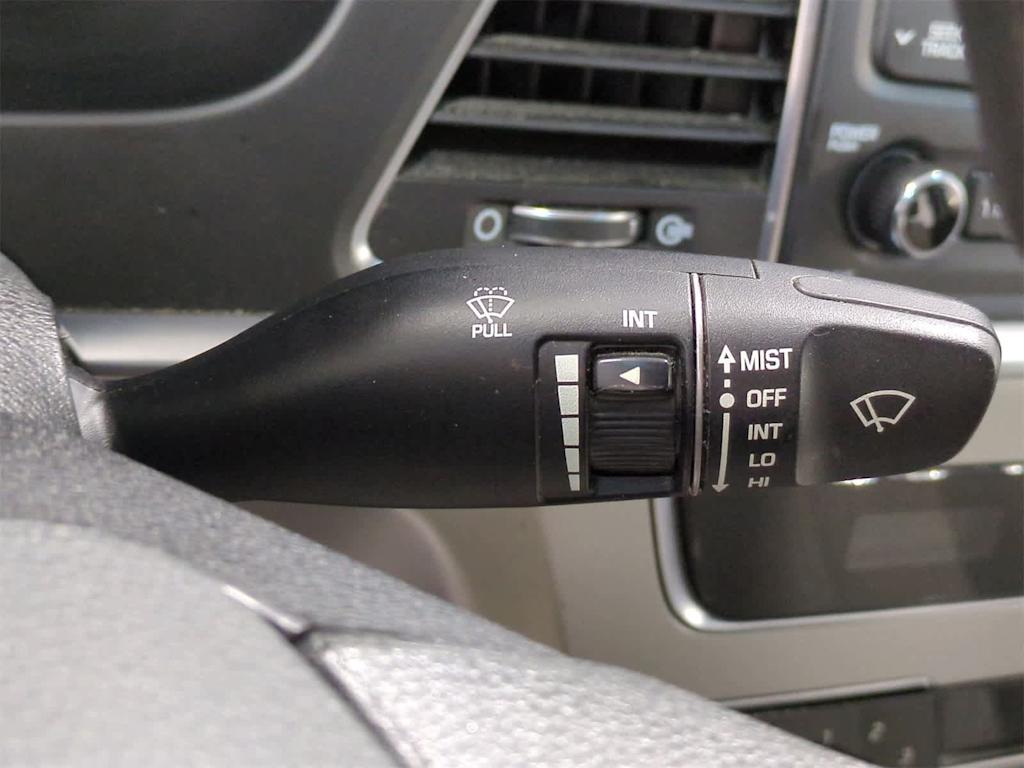 Thumbnail: 2015 Hyundai Sonata - 30