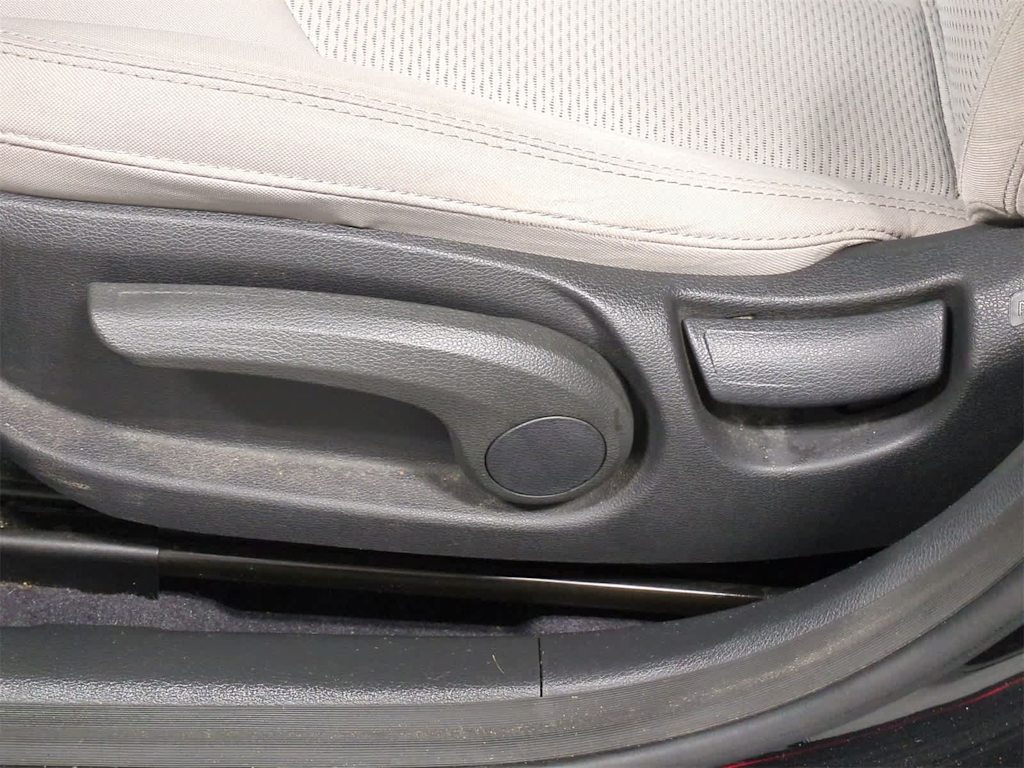 Thumbnail: 2015 Hyundai Sonata - 25