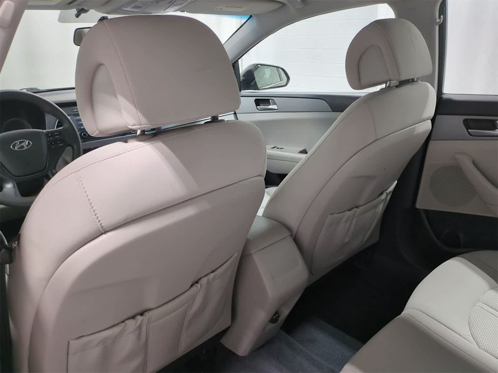 Thumbnail: 2015 Hyundai Sonata - 11