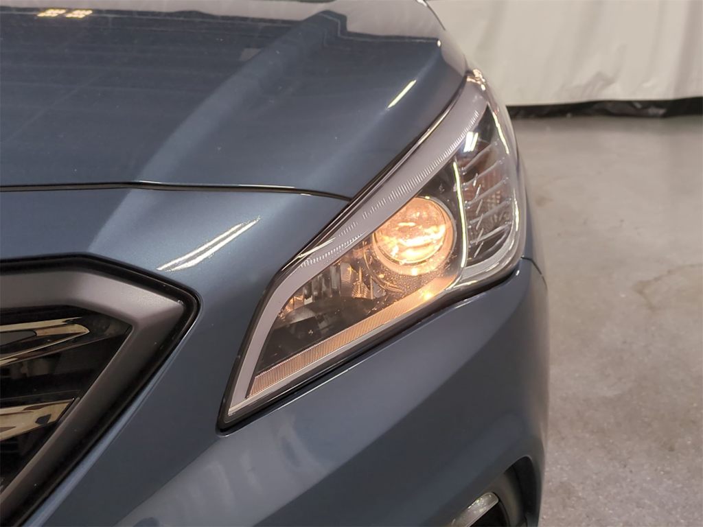 2016 Hyundai Sonata Sport 25
