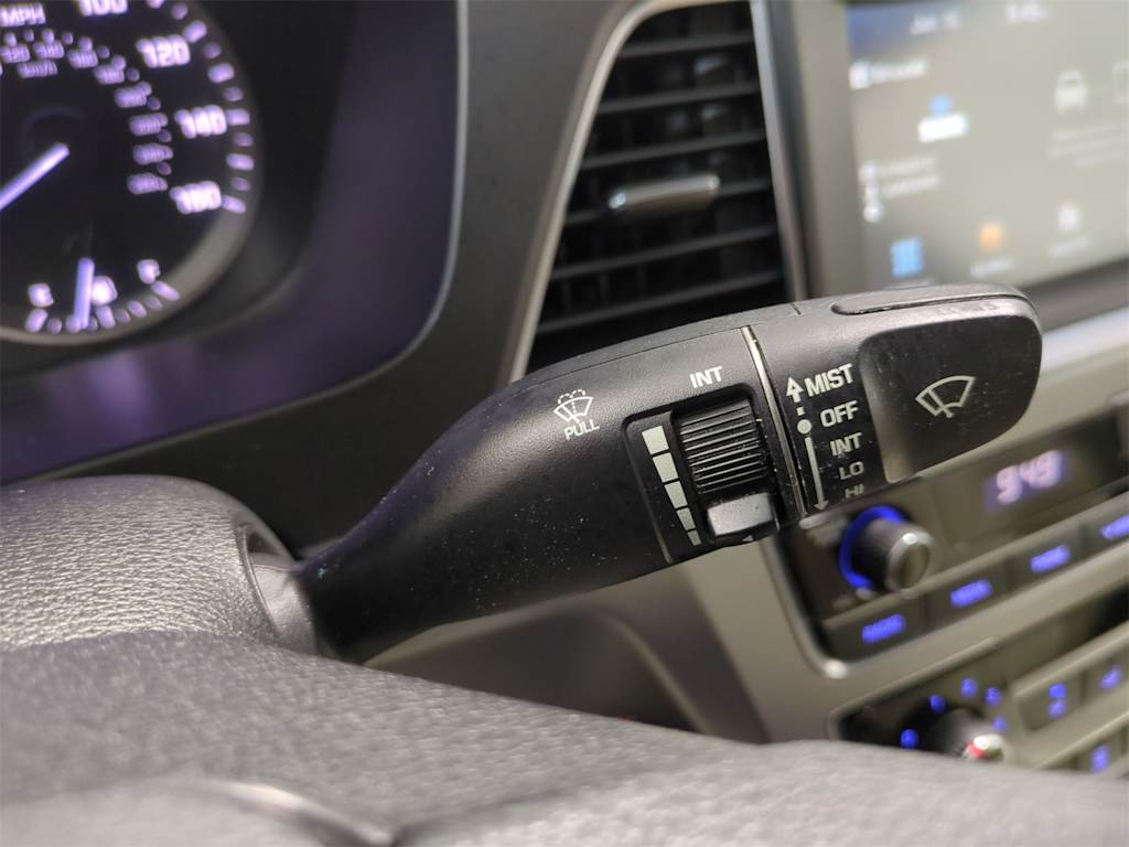 2016 Hyundai Sonata Sport 32