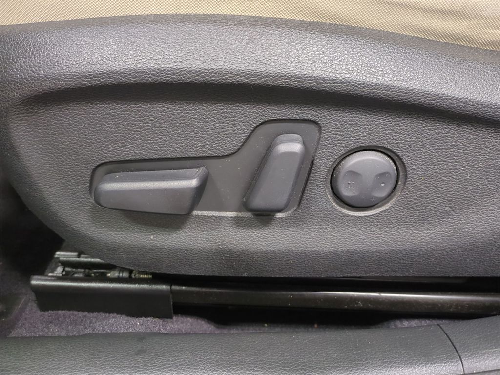 2016 Hyundai Sonata Sport 27