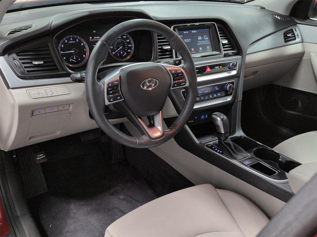 Thumbnail: 2019 Hyundai Sonata - 2
