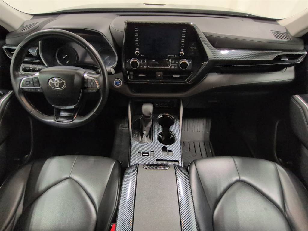 Thumbnail: 2020 Toyota Highlander - 10