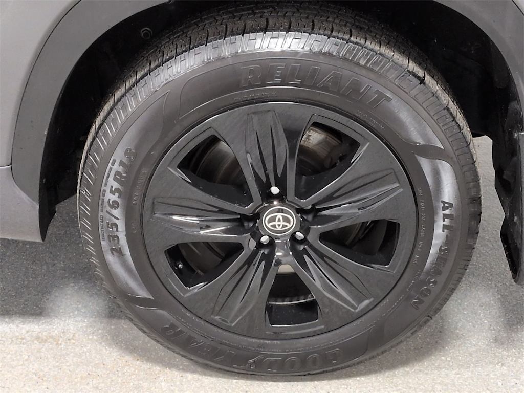 Thumbnail: 2020 Toyota Highlander - 8