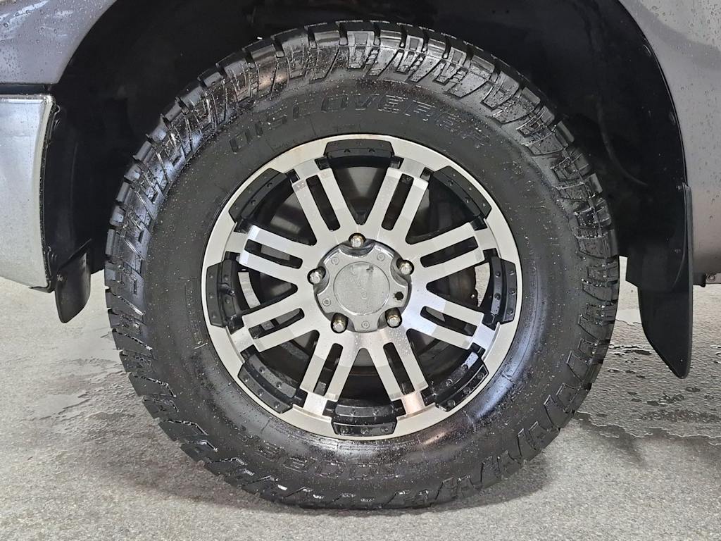 Thumbnail: 2012 Toyota Tundra - 8